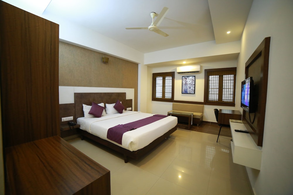 Deluxe Double Or Twin Room photo 1