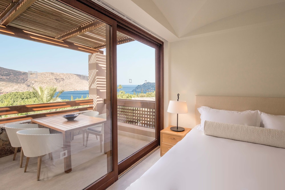 Deluxe Bungalow, Sea View photo 3