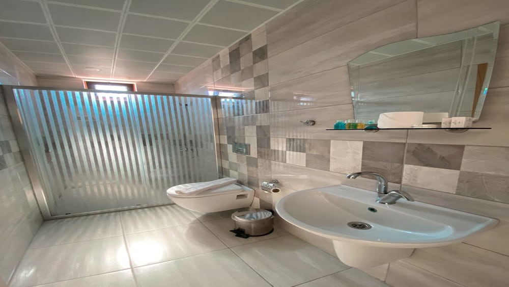 Standard Triple Room - Photo 3