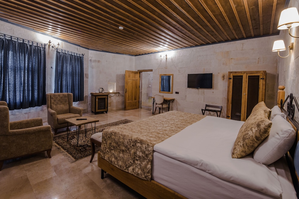 Junior Suite, City View photo 3