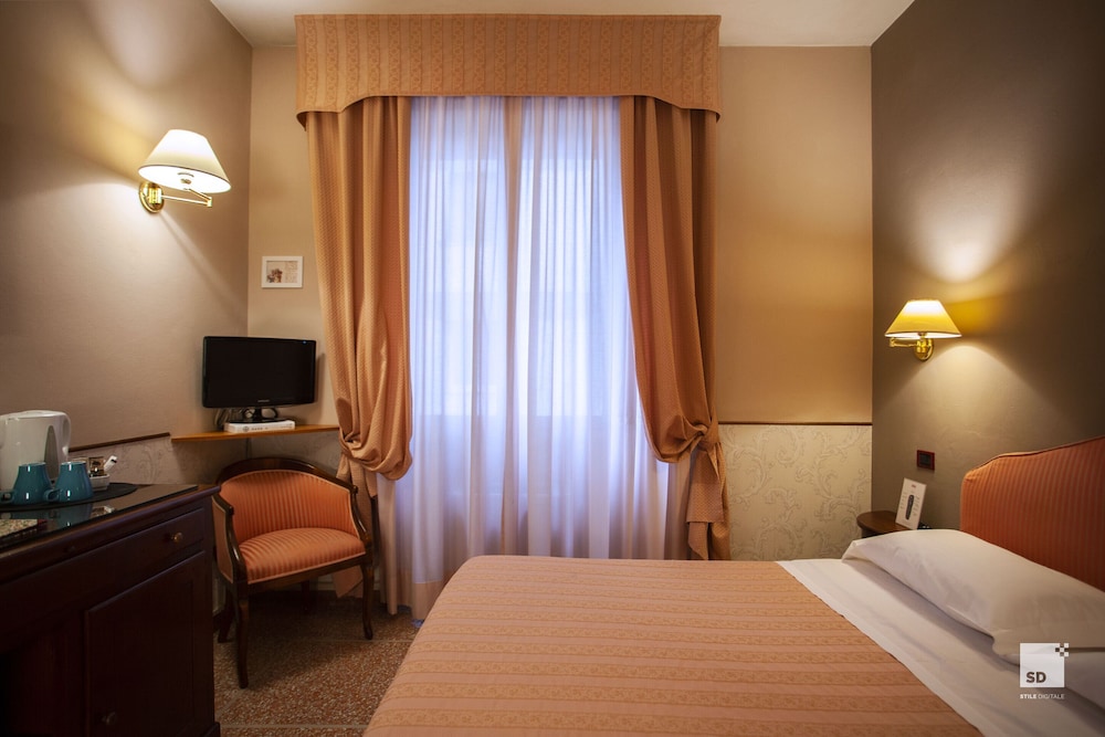 Economy Room - Photo 21