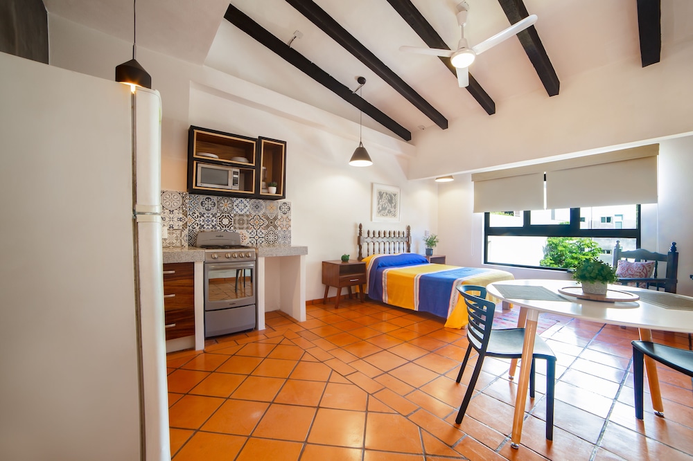 Superior Suite, 1 Bedroom (with Kitchenette) photo 1