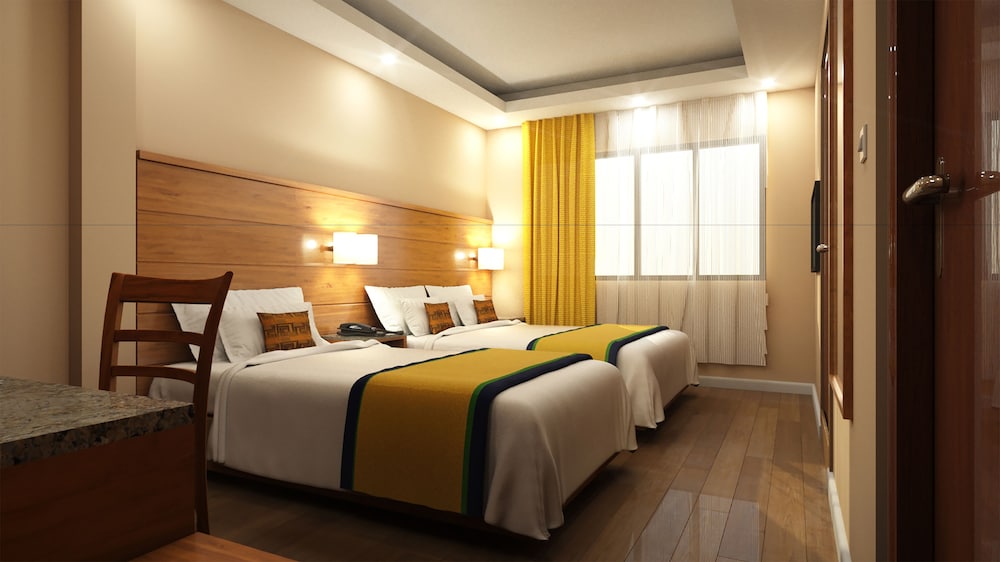 Family Room, Multiple Beds, Lanai, City View photo 2