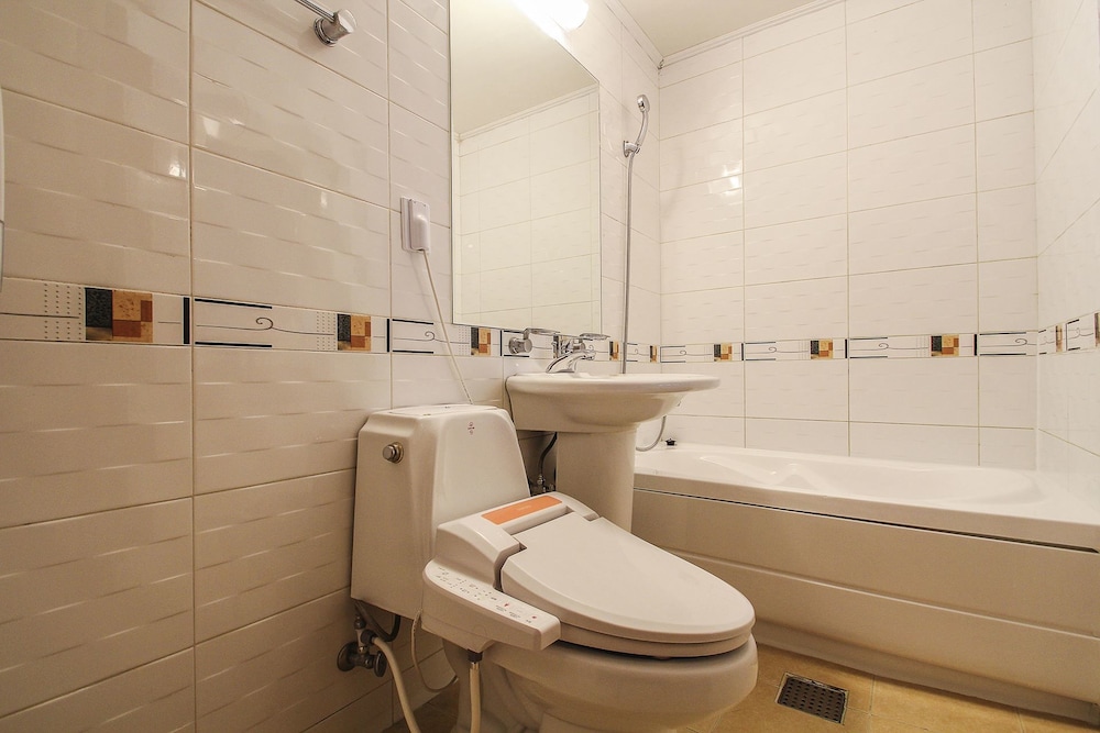 Traditional Room, Ocean View (Mid-level floor) photo 3