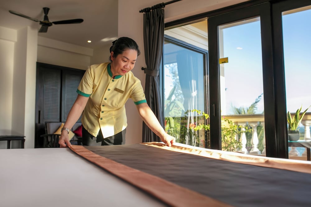 Deluxe Double or Twin Room, Beachfront photo 3