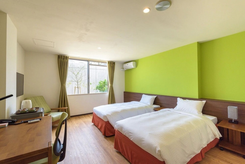 Standard Room, Non Smoking - Photo 1