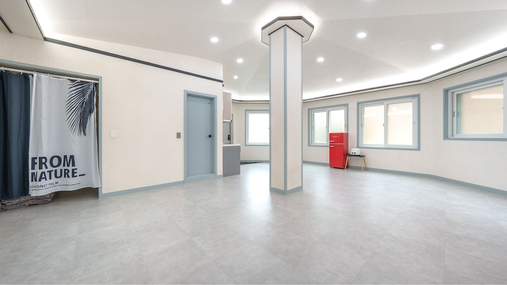 Basic Room, 1 Bedroom (Hill 1 (Mountain View))
