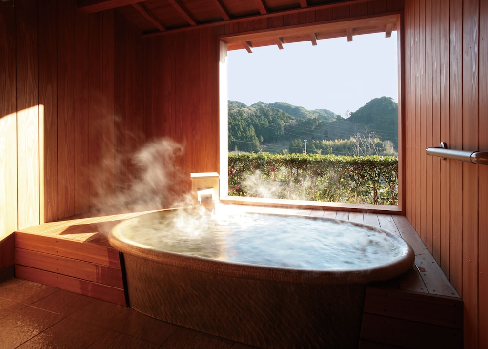 Japanese-Style Room with Shigarakiyaki-Bath -  Sourai photo 2