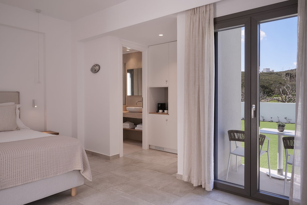 Junior Studio Suite photo 1
