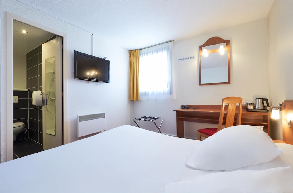 Standard Room, 1 Double Bed - Photo 6