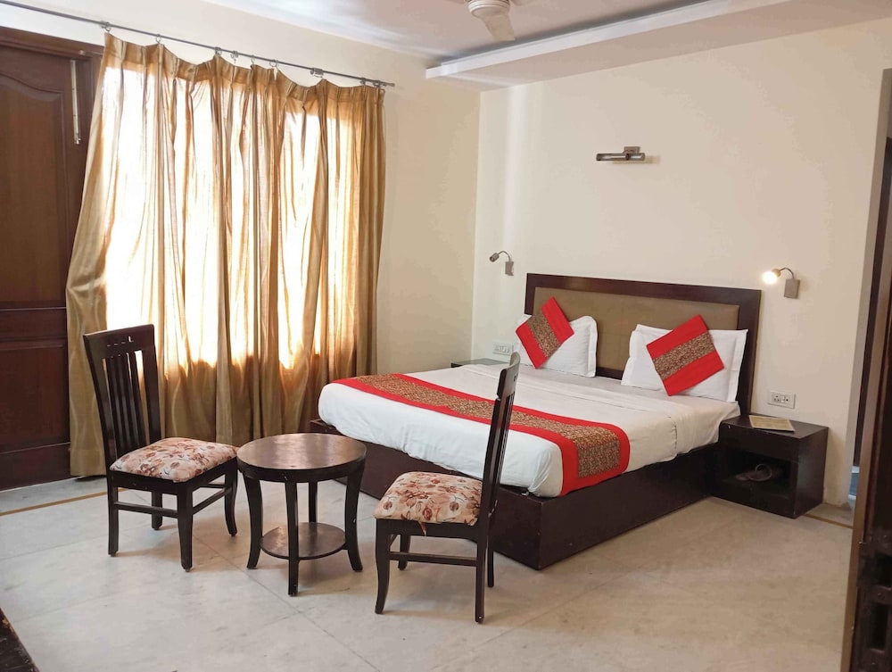 Classic Double Room, City View