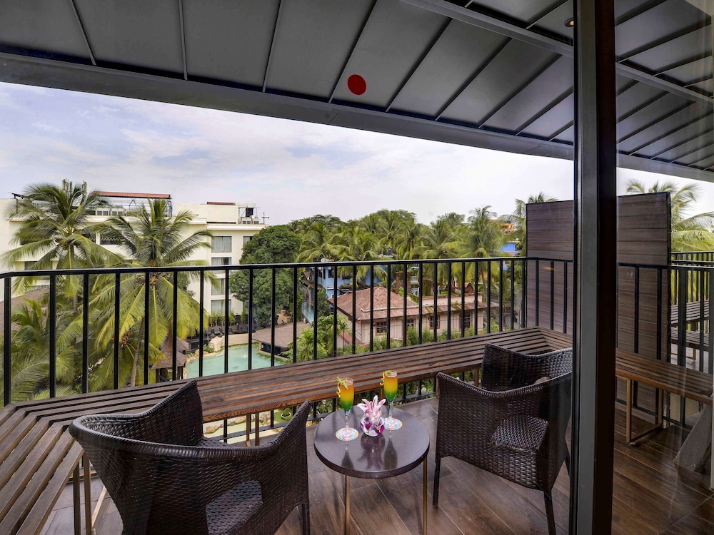 Luxury Room, 1 Double Bed with Sofa bed, Pool View