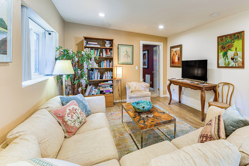 House (2 Bedrooms) photo 2