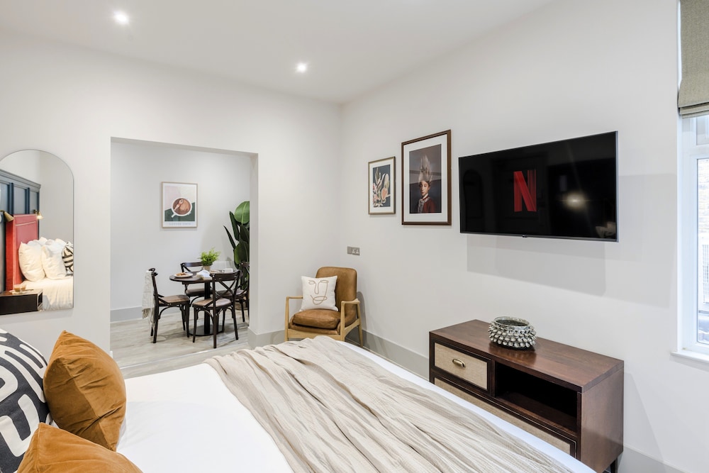 Club Apartment photo 3