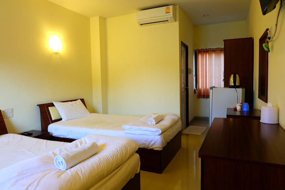 Standard Twin Room photo 2