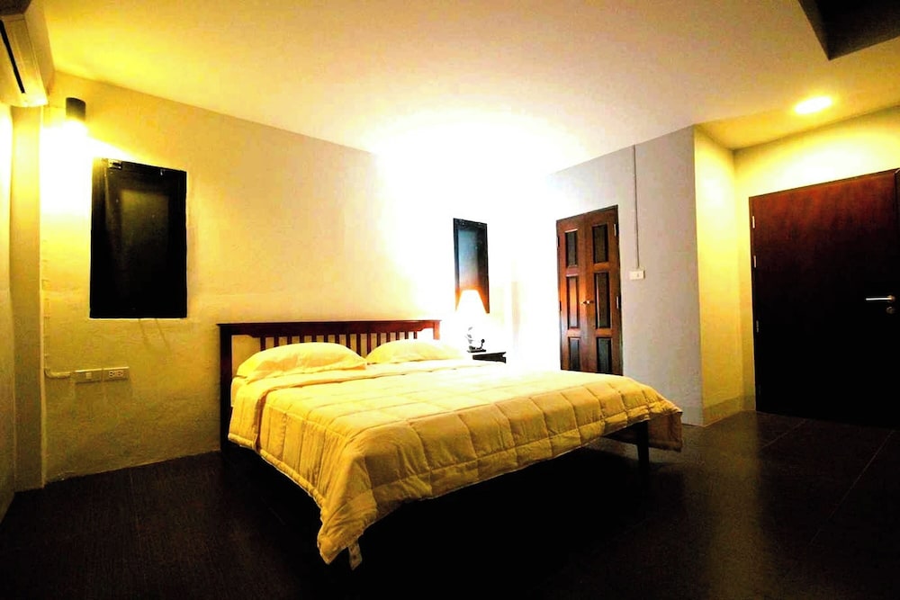 Deluxe Room, 1 King Bed