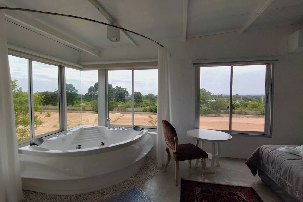 Penthouse - Photo 3