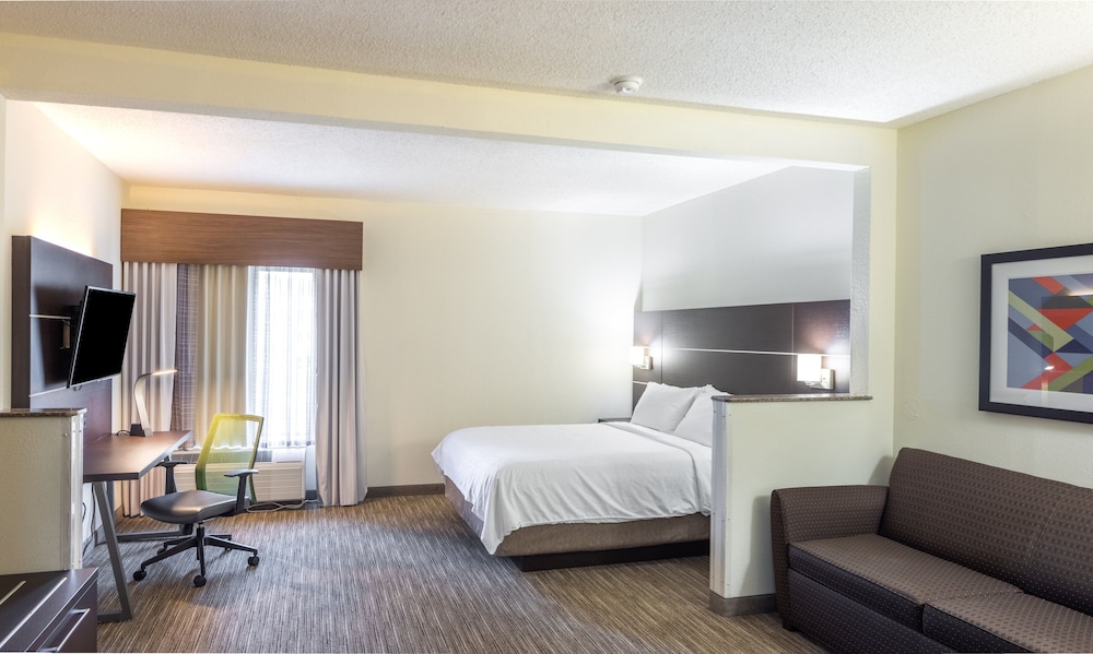 Suite, 1 Queen Bed - Photo 1