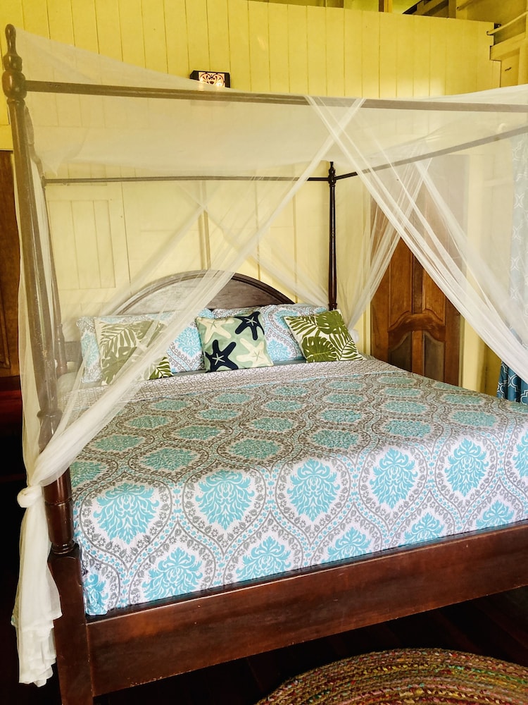 Standard Double Room, 1 King Bed, Ocean View
