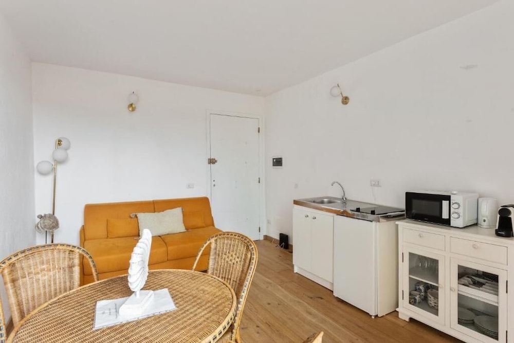 Deluxe Apartment, Harbor View photo 2