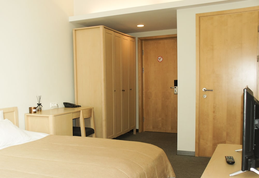 Economy Twin Room photo 1