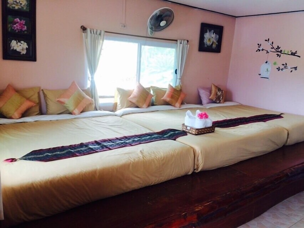 Mountain View Room