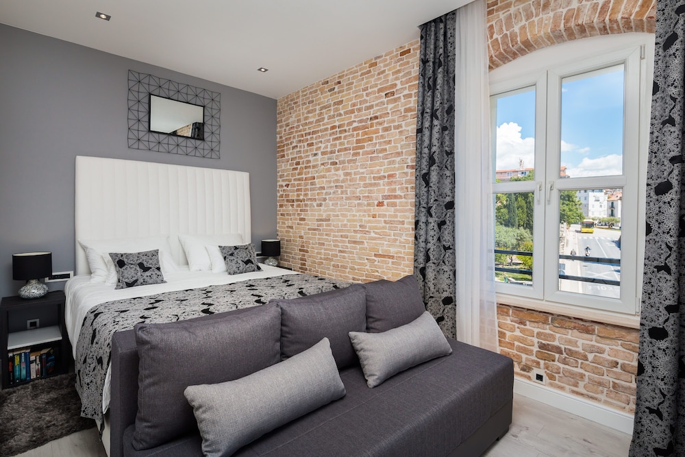 Luxury Studio Suite photo 1