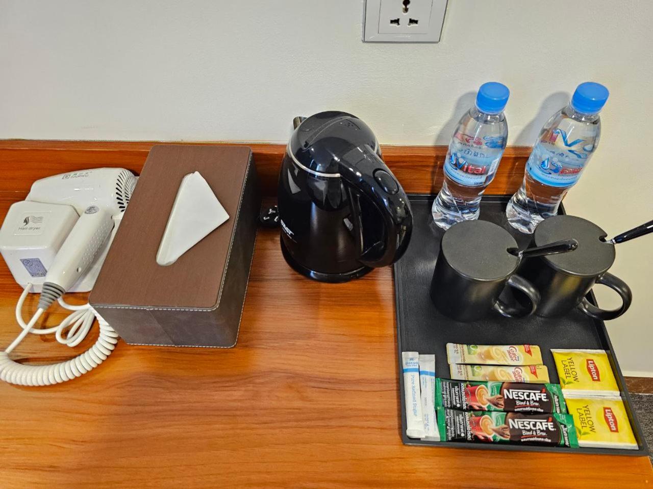 Deluxe Double Room with Balcony - Photo 23