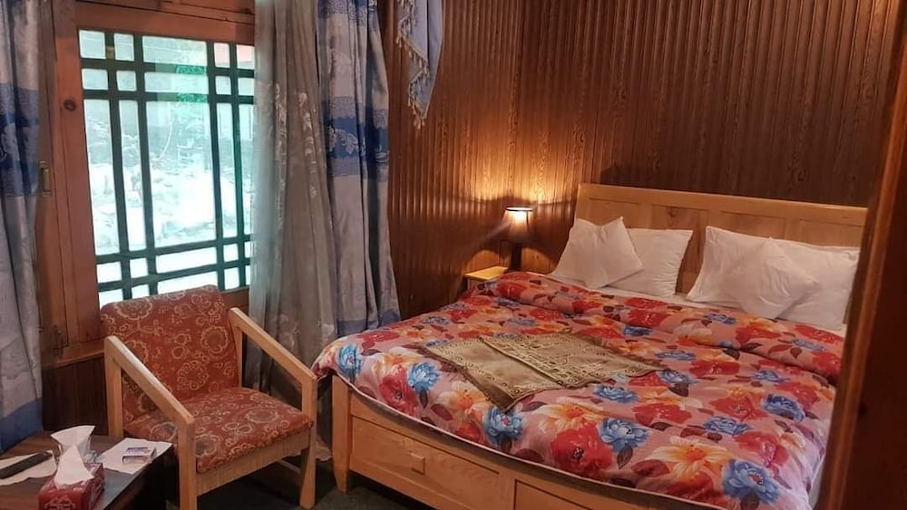 Deluxe Double Room photo 2