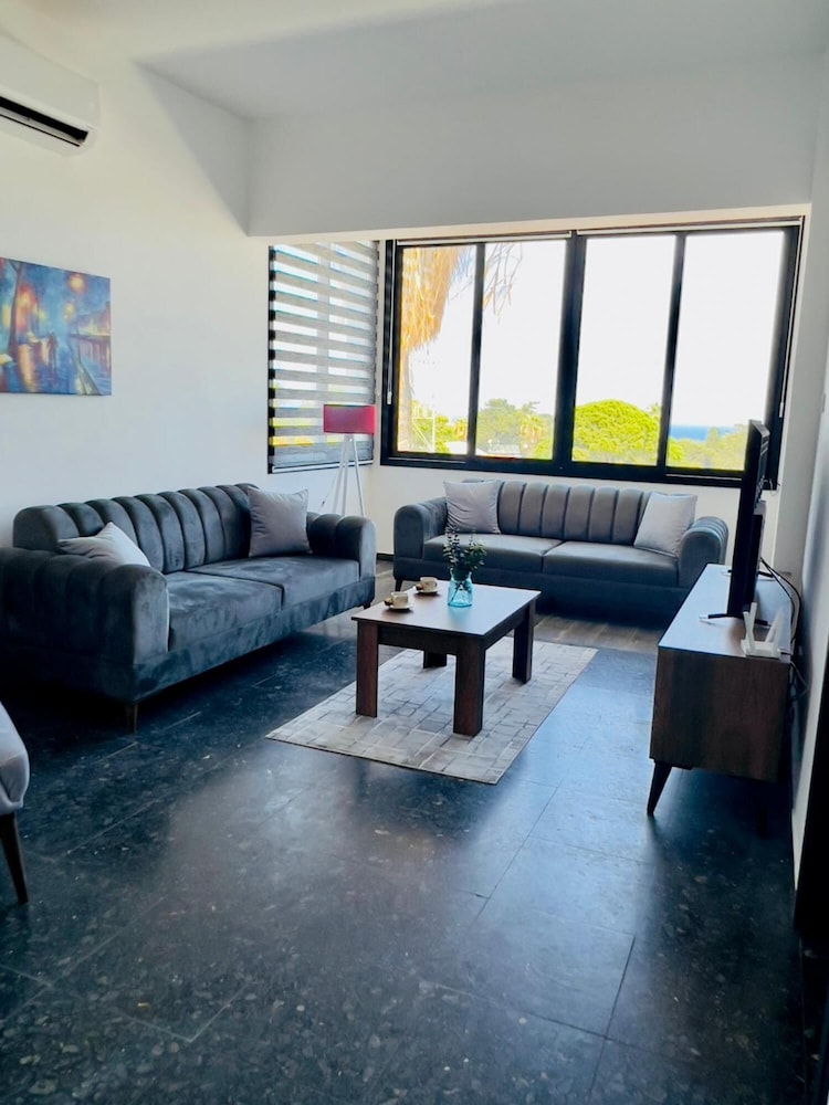 Apartment photo 3