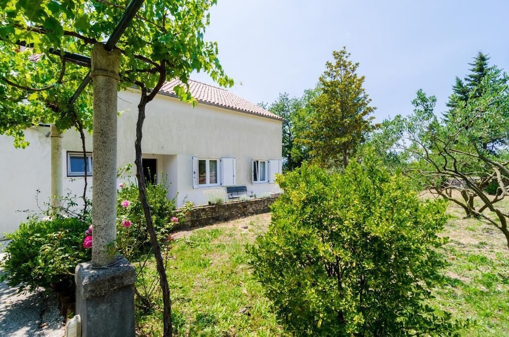 House (Holiday Home Field of Olives - Two Be) photo 3