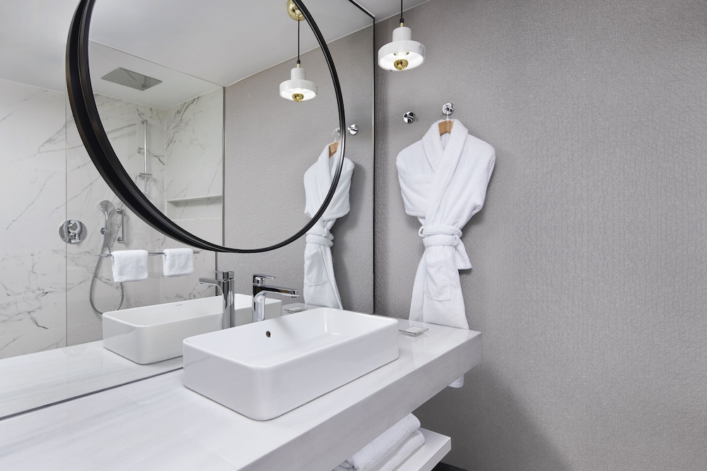 2 Twin Beds Acropolis View with Grand Club Deluxe - Photo 7