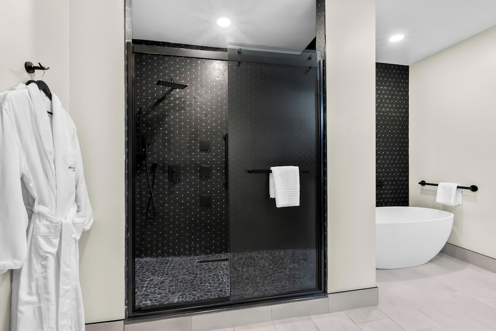 Premium Suite, 1 Bedroom - Photo 6