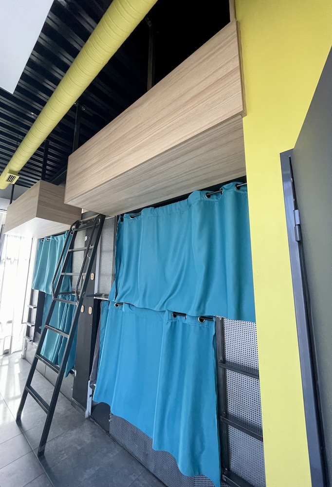 Shared Dormitory, City View photo 1