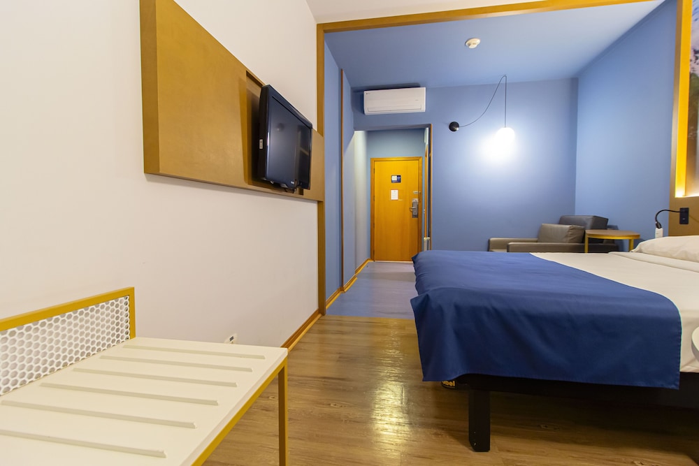 Standard Double or Twin Room, 1 Double Bed - Photo 4