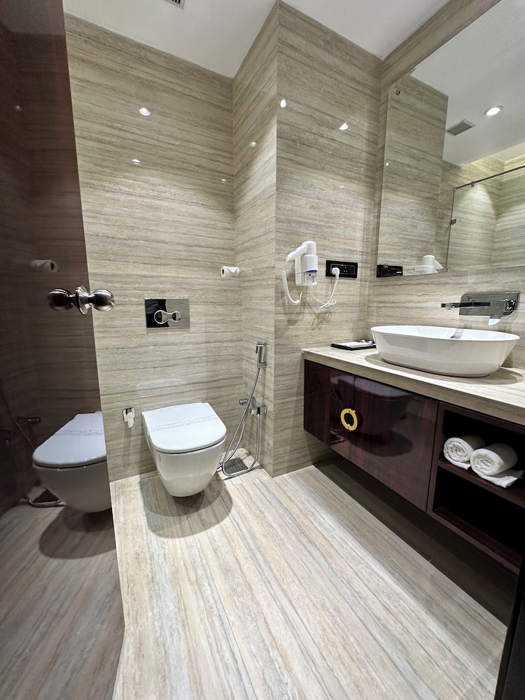 Deluxe Room, City View photo 2