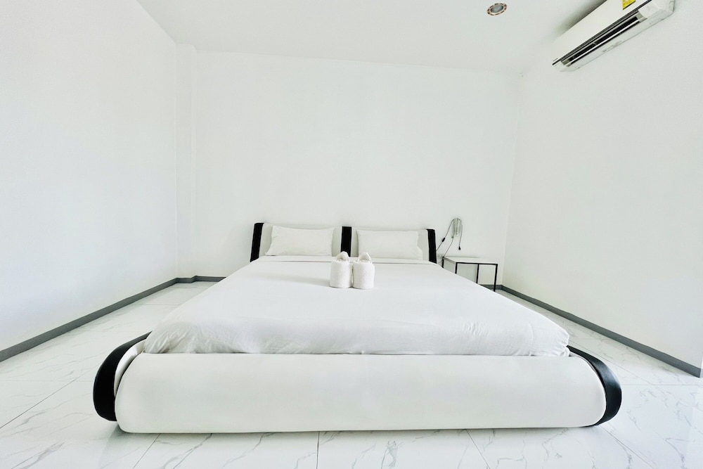 Standard Double Room photo 3
