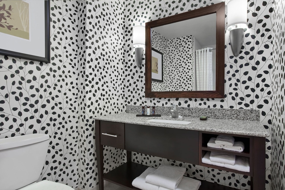 Suite, 2 Queen Beds - Photo 4
