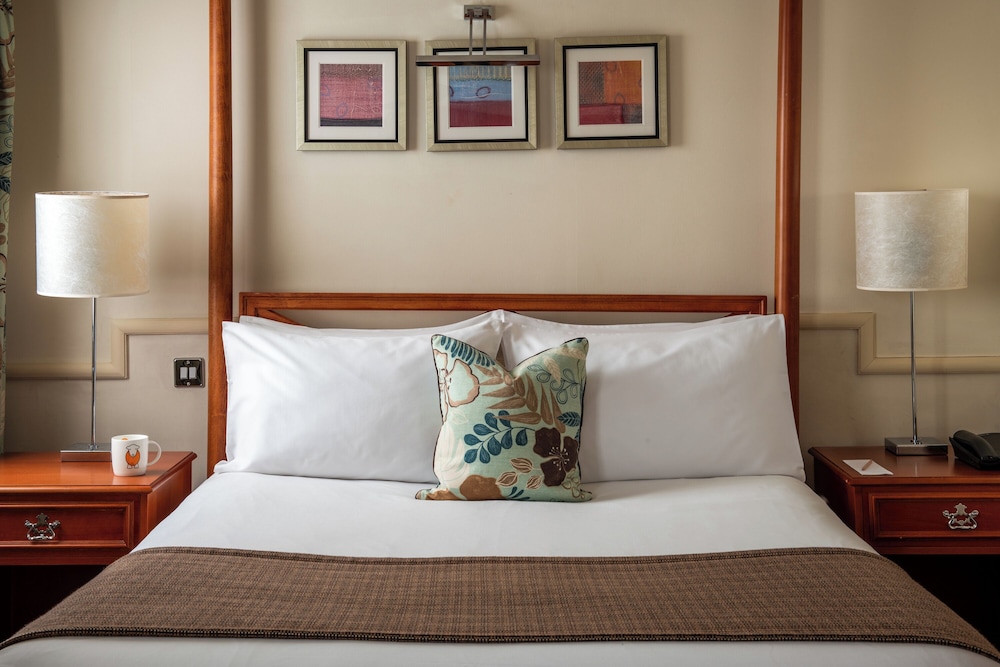 Suite (Four Poster) - Photo 2