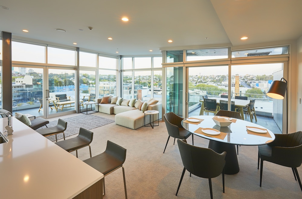 Three Bedroom Swiss-SuperSuite
