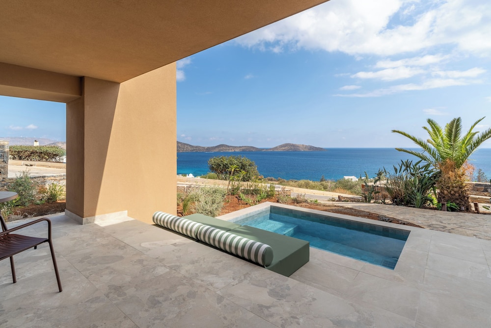 Beach House Private Pool Sea View (2+2)