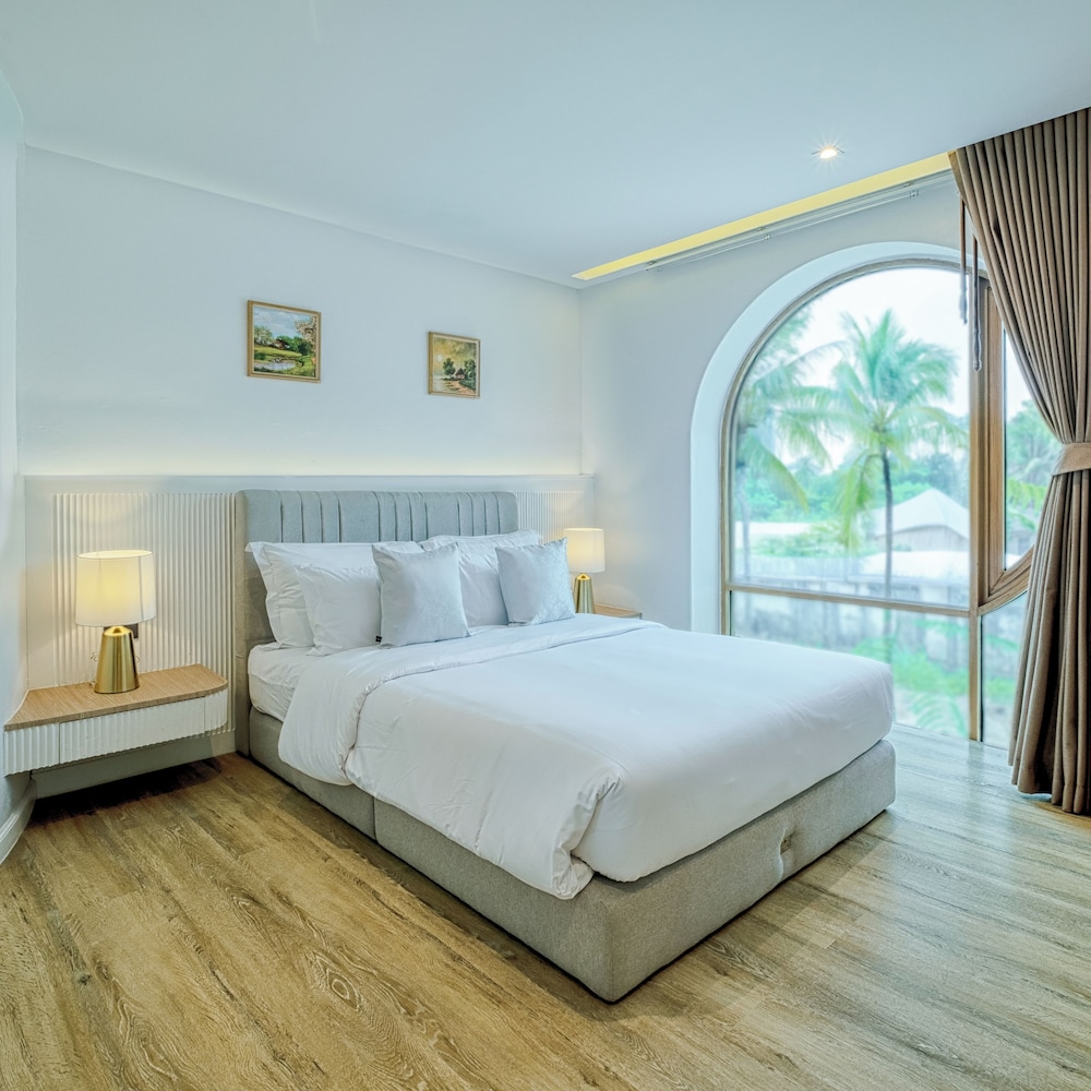 Deluxe Room, Garden View