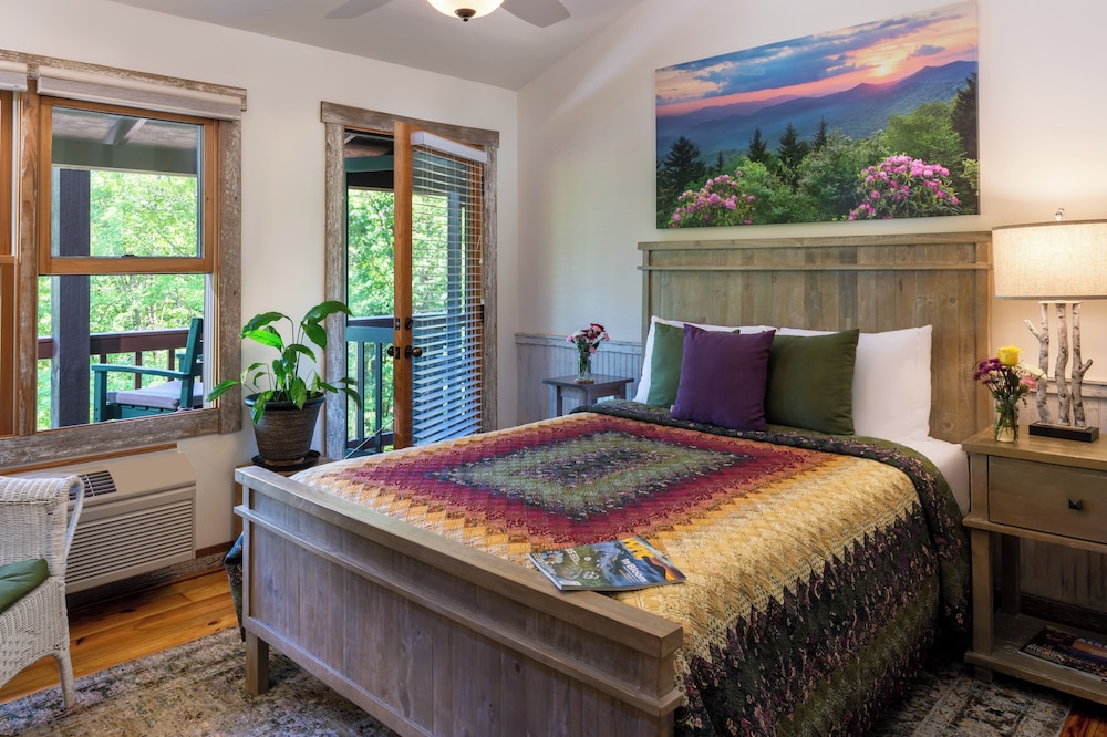 Rhododendron Room, Private Bathroom