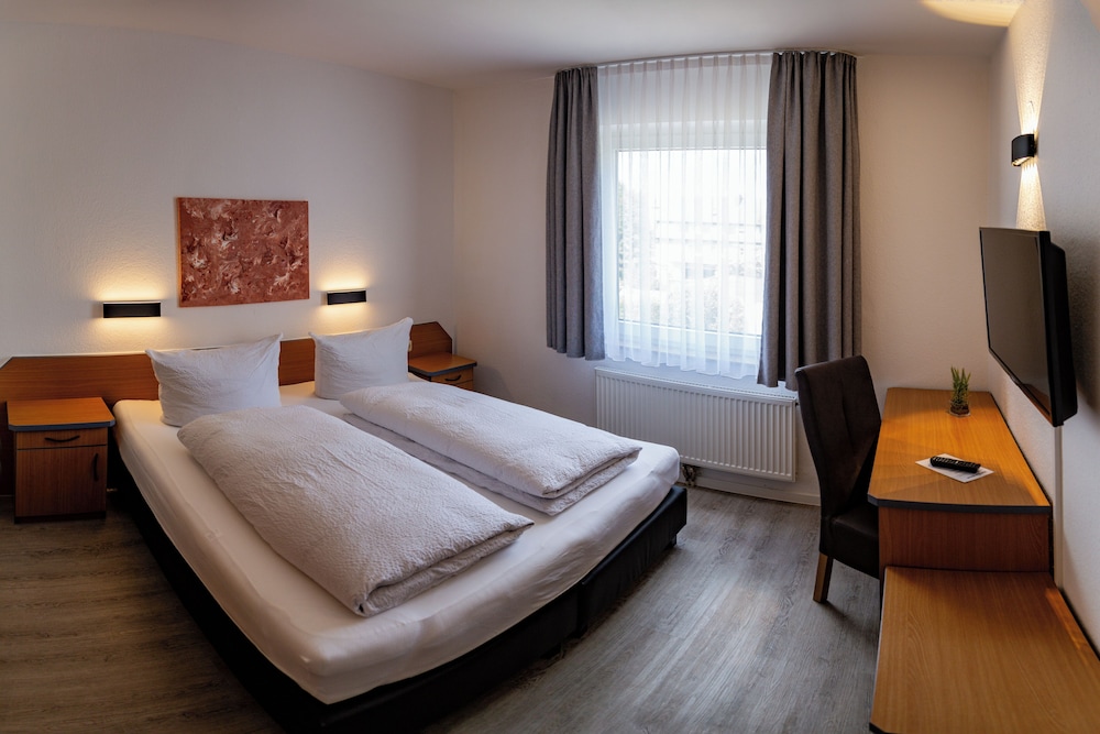 Basic Double Room