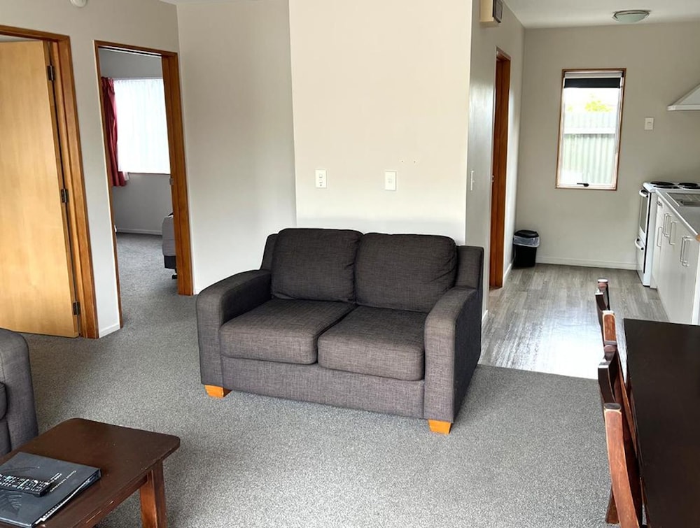Apartment, 2 Bedrooms - Photo 4
