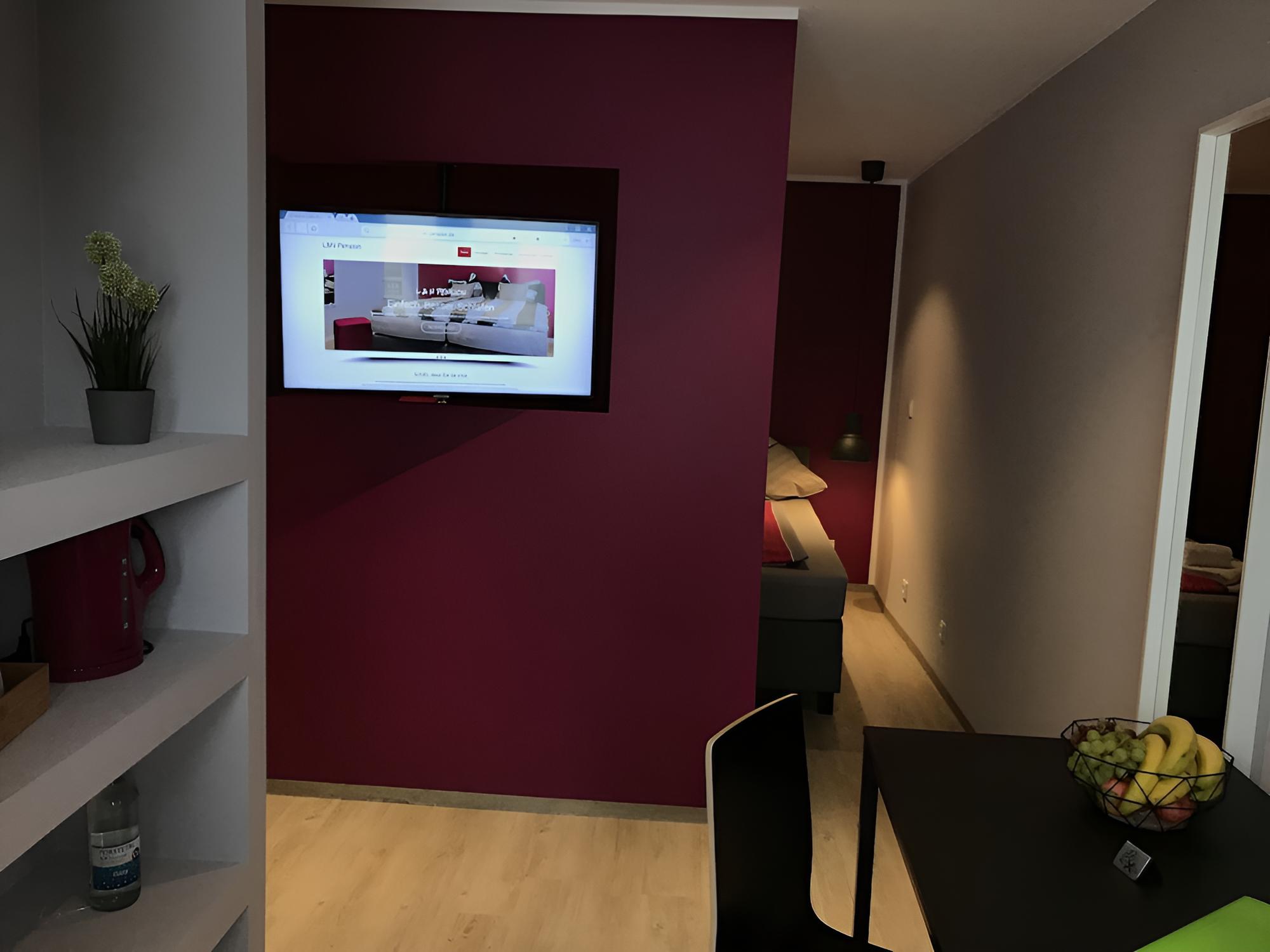 Double Room, Private Bathroom - Photo 6