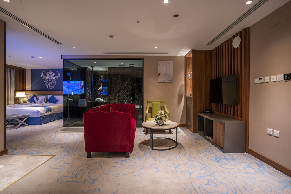 Royal Room photo 1