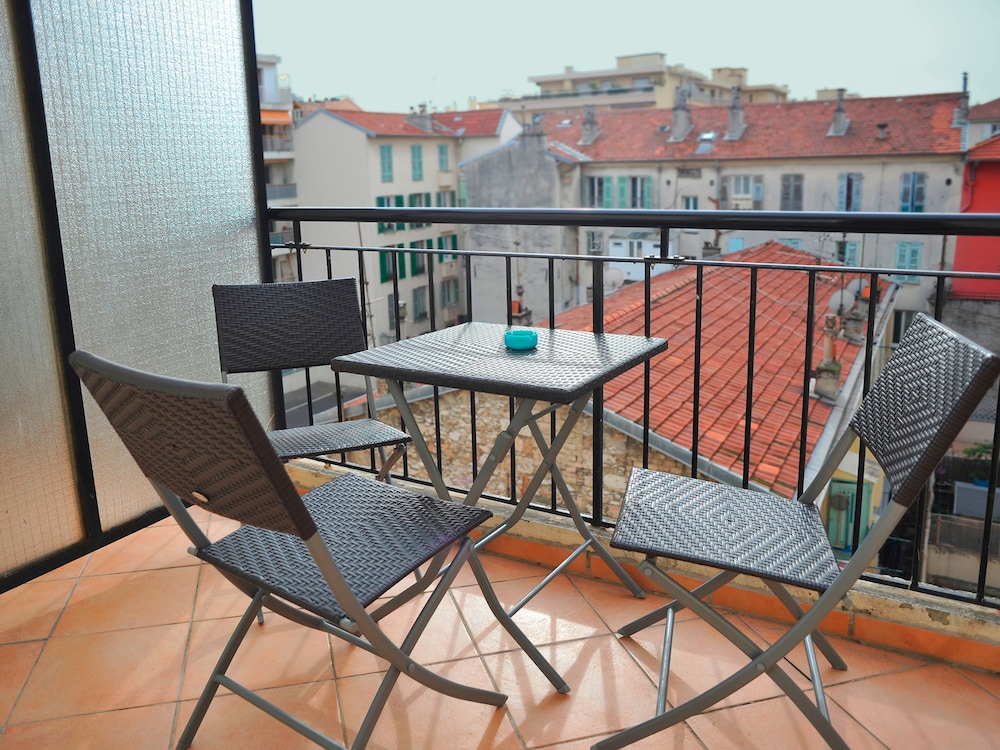 Double Room, Balcony - Photo 3