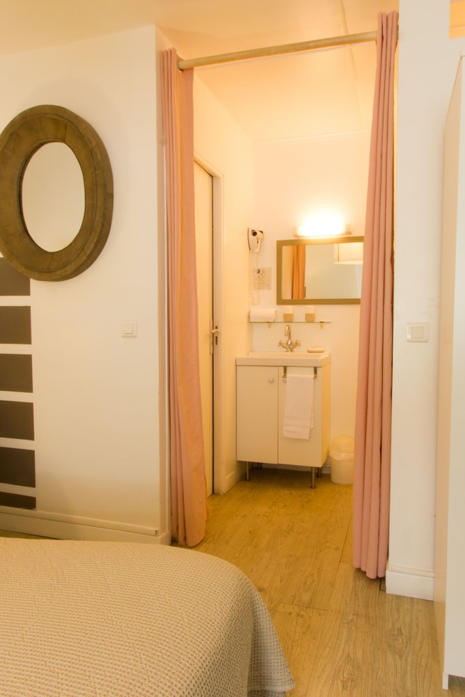 Superior Triple Room photo 2