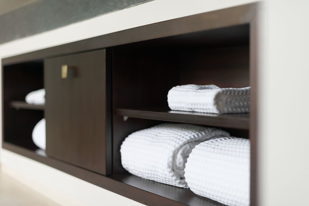 Suite, 1 King Bed, Non Smoking - Photo 2